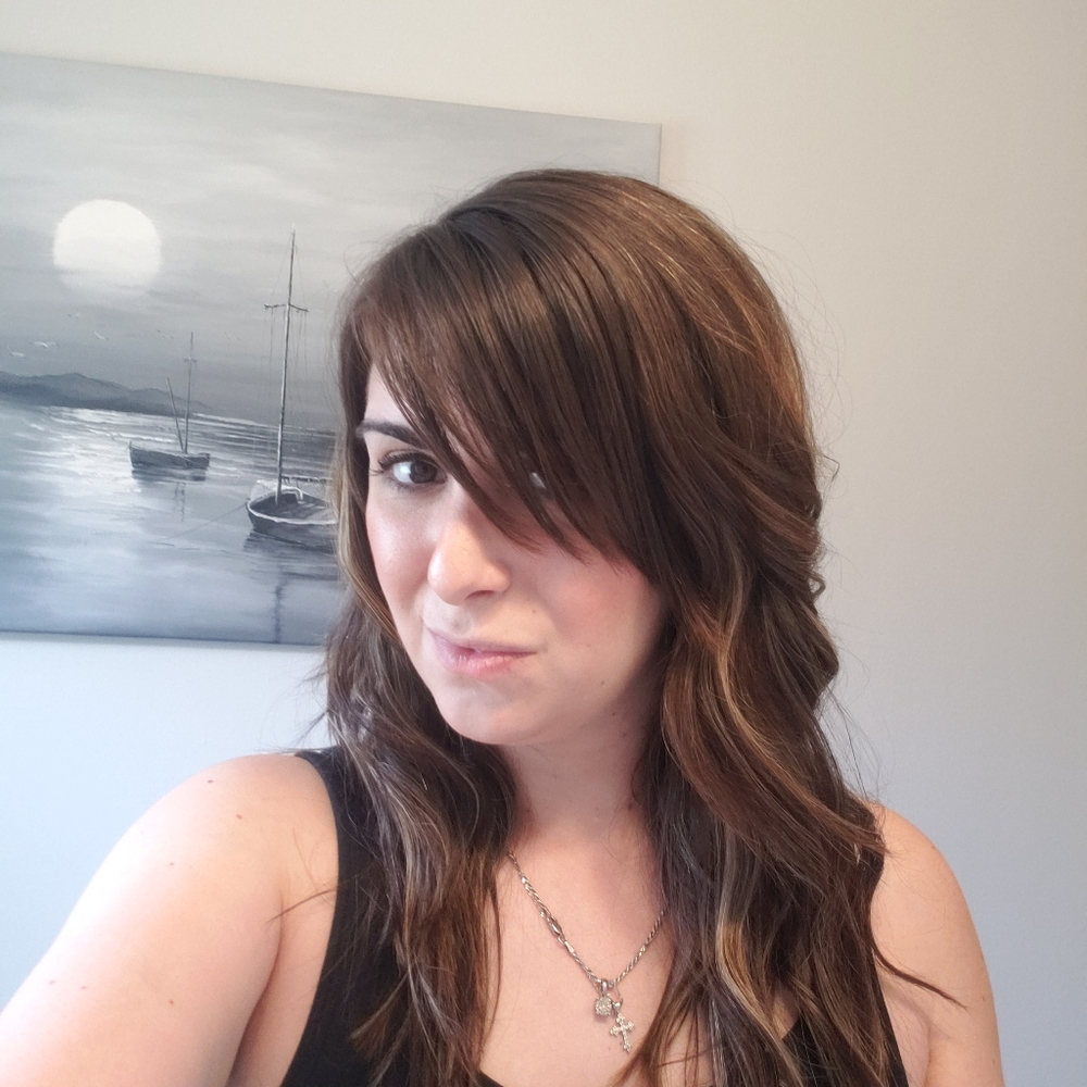 Meet your Posher, April